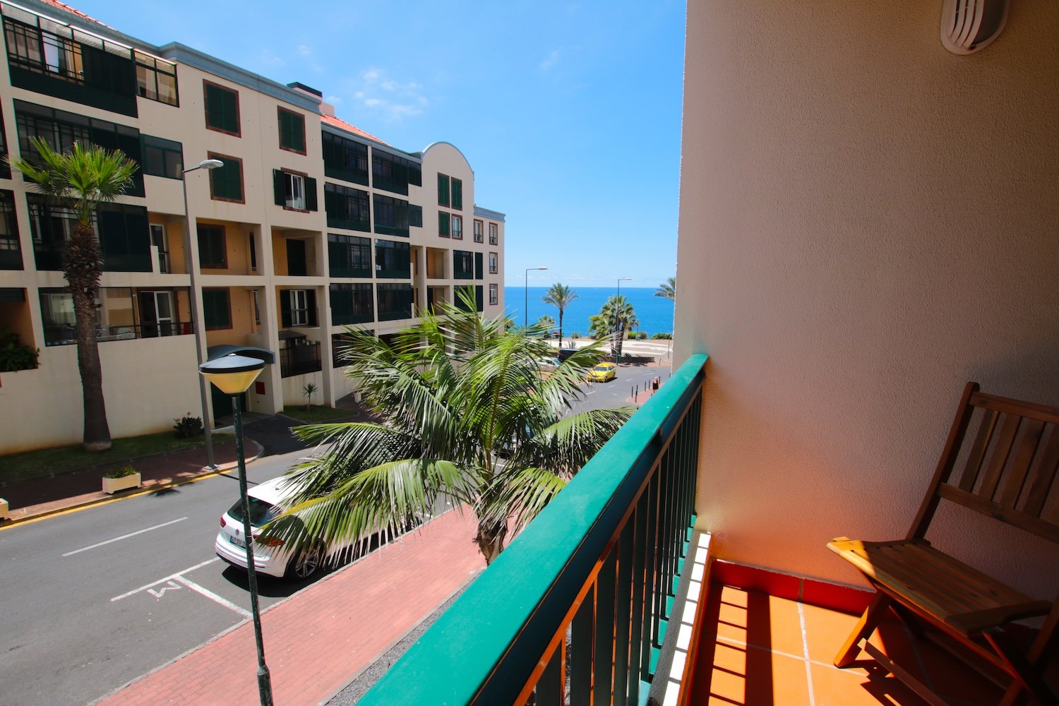 View from the veranda of the sea, the road and the surroundings