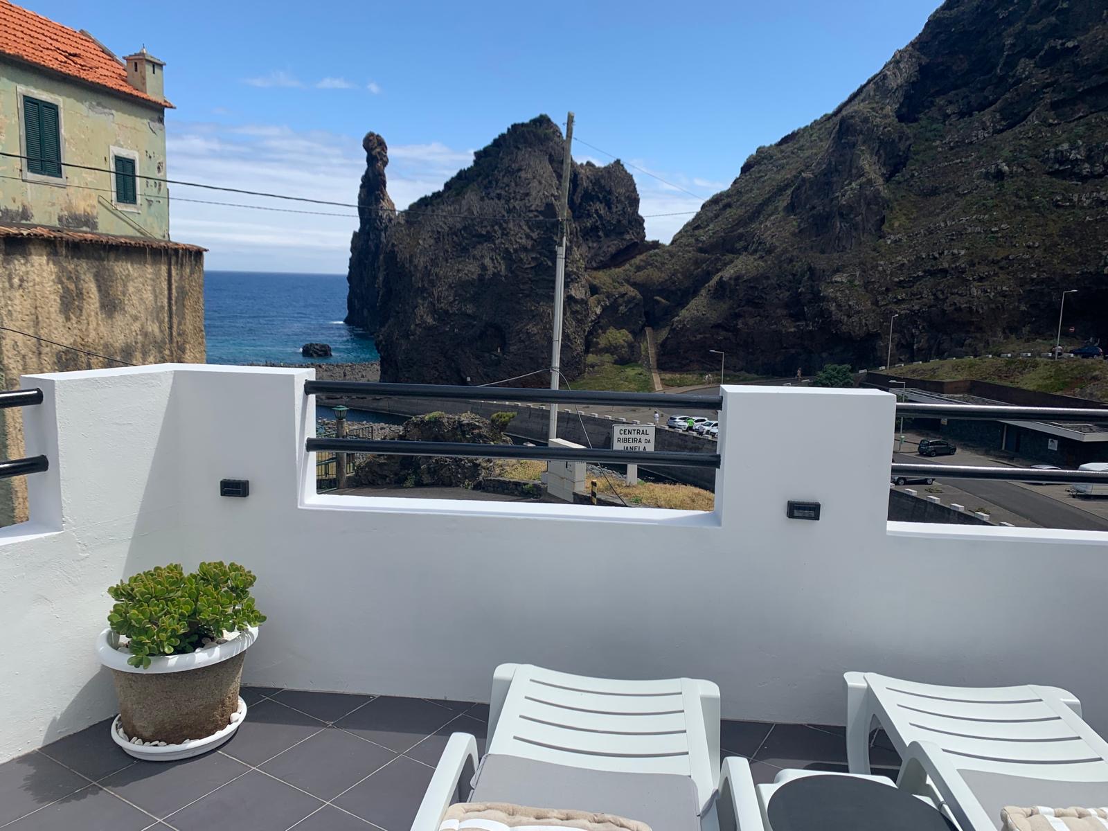 Veranda with sea view
